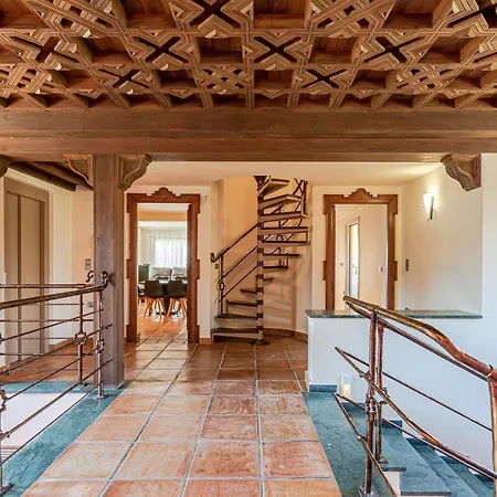 Cortijo Alborea 度假居 *